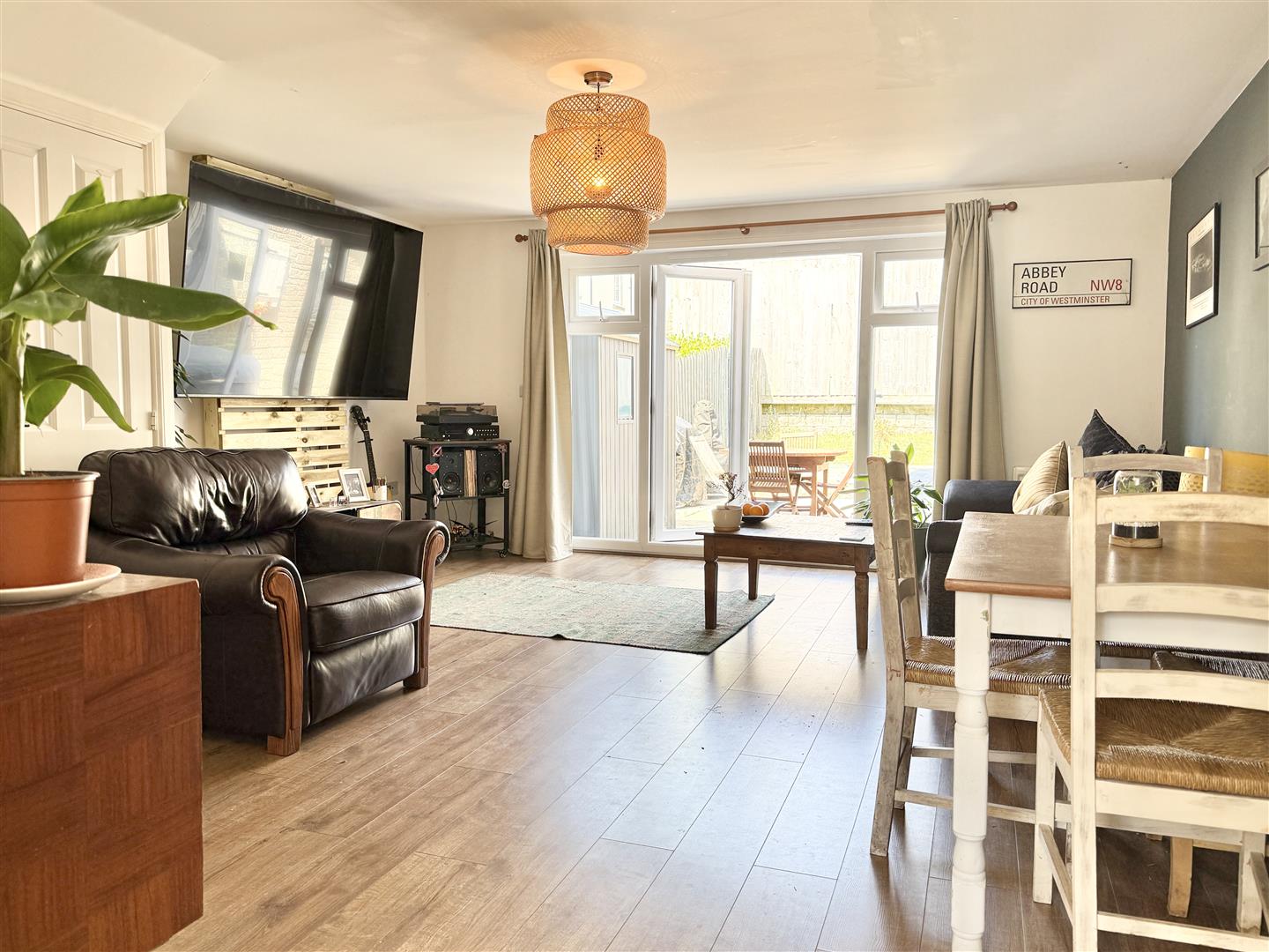 3 bed property in Trelowen Drive, Penryn